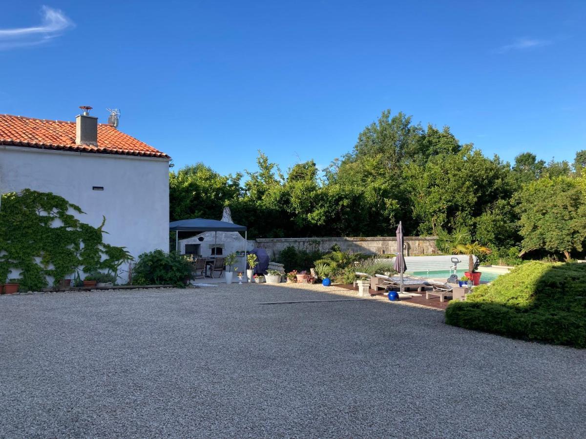 La Lezardiere Vervant Exteriör bild